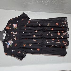 Cute dress worn couple times